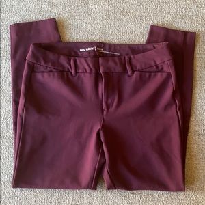 Cute maroon business casual pants 👖